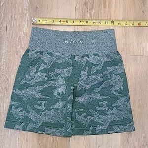 Nvgtn Navigation green camo shorts